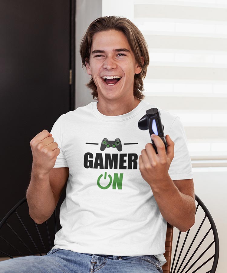 Tee-shirt cadeau anniversaire 18 ans gamer