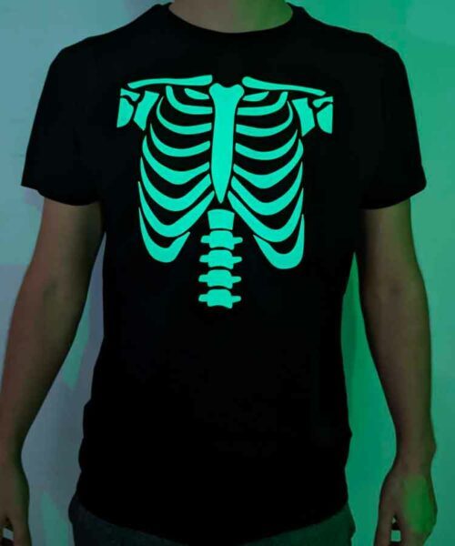 tee-shirt-squelette-phosphorescent