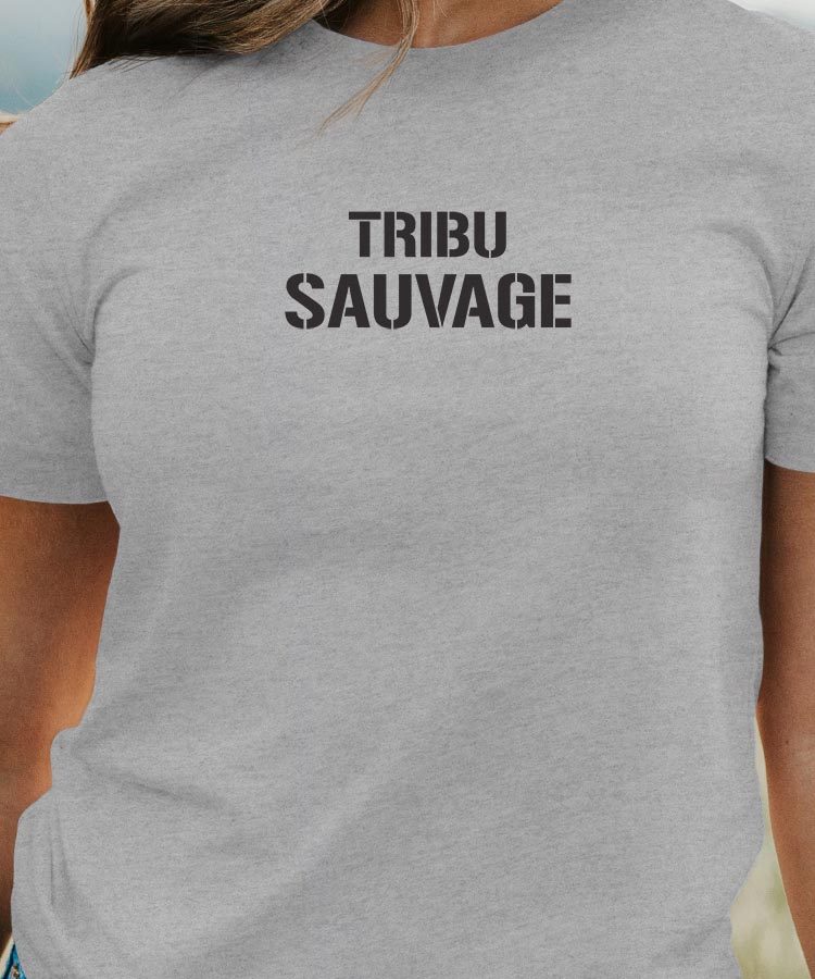 T-Shirt Gris Tribu sauvage Pour femme-1