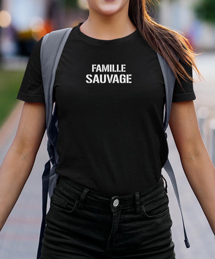 T-Shirt Noir Famille sauvage Pour femme-2