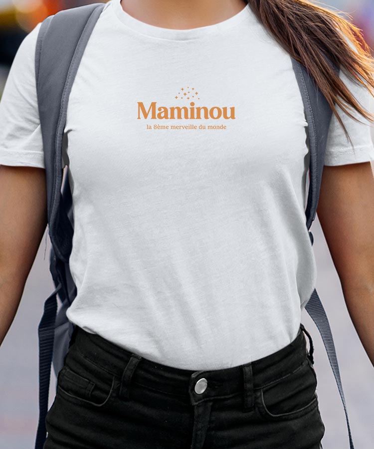 Tee-shirt - Blanc - Maminou la 8ième merveille du monde VF Pour femme-2.jpg