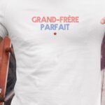 T-Shirt Blanc Grand-Frère parfait Pour homme-1