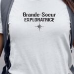T-Shirt Blanc Grande-Soeur exploratrice Pour femme-1