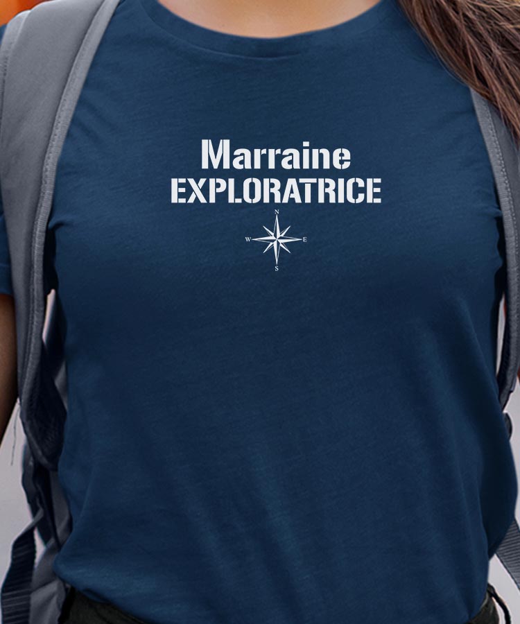 T-Shirt Bleu Marine Marraine exploratrice Pour femme-1