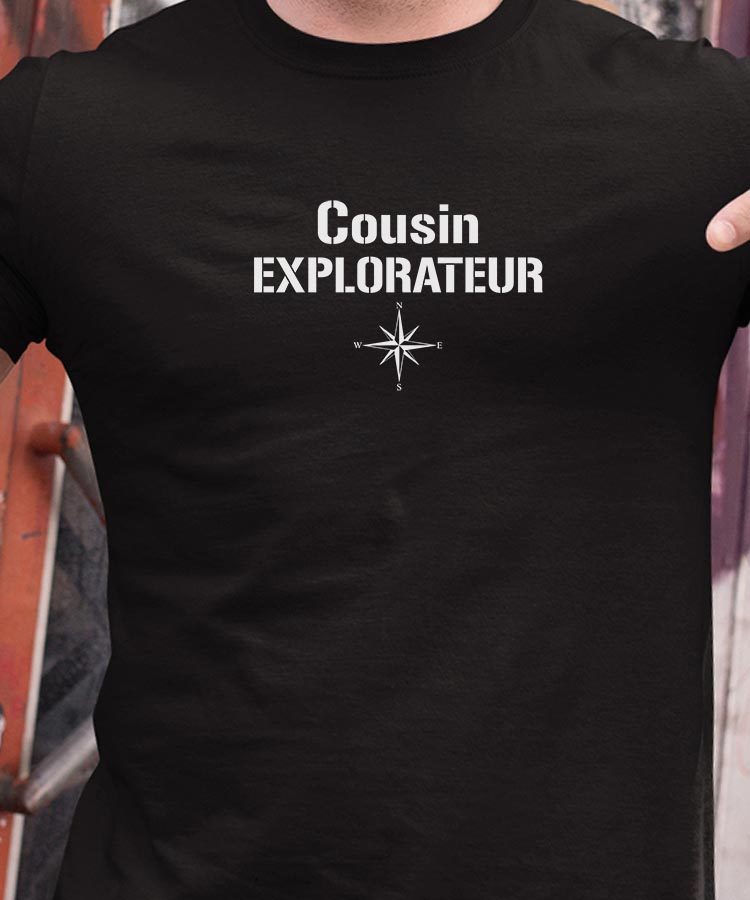 T-Shirt Noir Cousin explorateur Pour homme-1