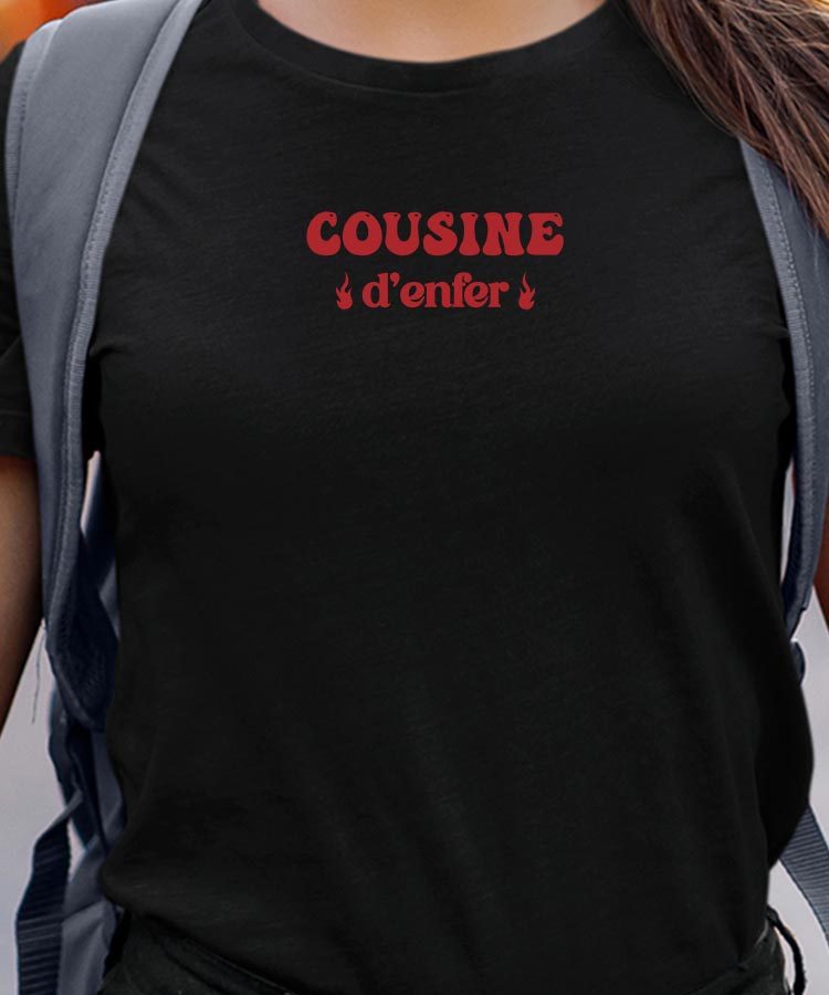 T-Shirt Noir Cousine d'enfer Pour femme-1