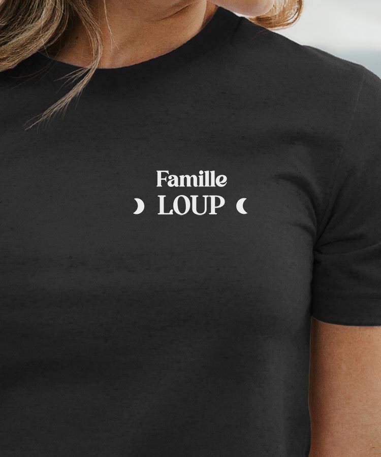 T-Shirt Noir Famille Loup lune coeur Pour femme-1