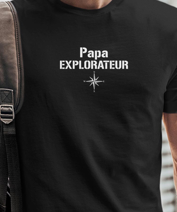 T-Shirt Noir Papa explorateur Pour homme-1