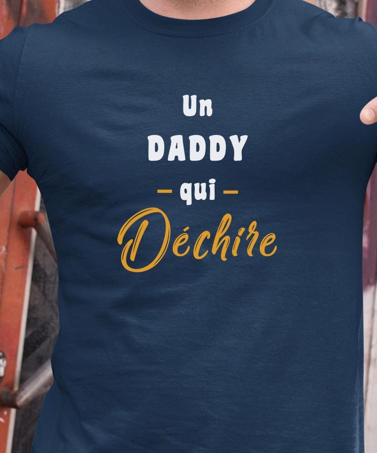 T-Shirt Bleu Marine Un Daddy Qui déchire Pour homme-1