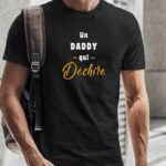 T-Shirt Noir Un Daddy Qui déchire Pour homme-2