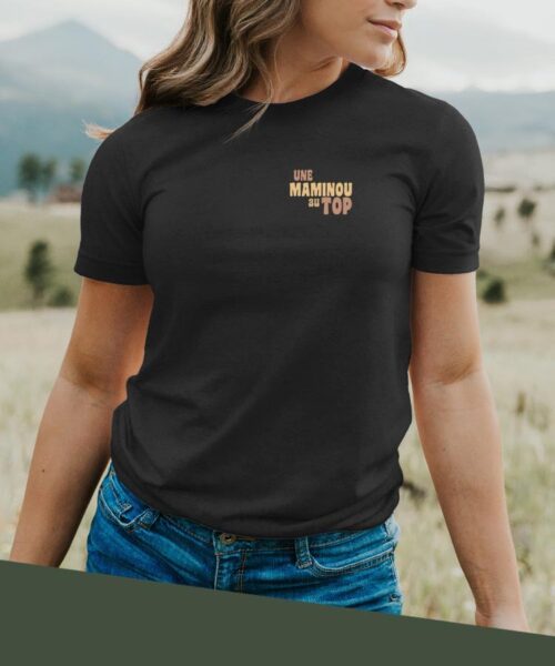 T-Shirt Noir Une Maminou au top Pour femme-2