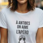 T-Shirt Blanc A Antibes on aime l'apéro Pour femme-1