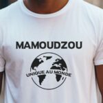 T-Shirt Blanc Mamoudzou unique au monde Pour homme-2