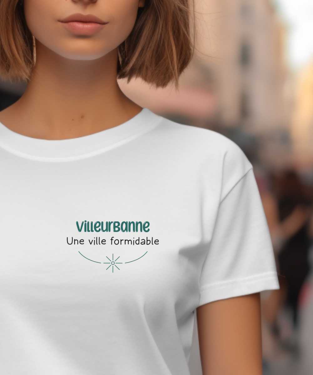T-Shirt Blanc Villeurbanne une ville formidable Pour femme-1